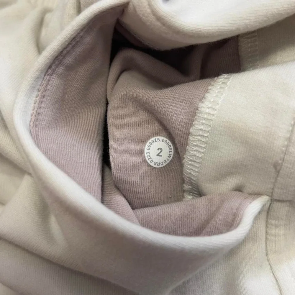 Lululemon Inner Glow High-Rise Short 3